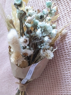 Ramo de Flores Preservadas - comprar online
