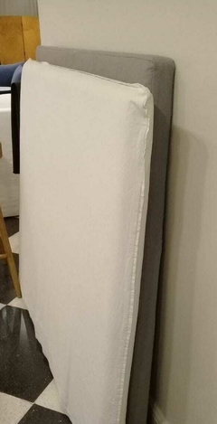Imagen de Respaldo de cama con funda de tussor