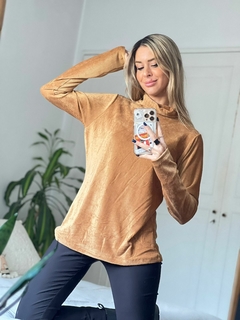POLERA CORDERINA en internet