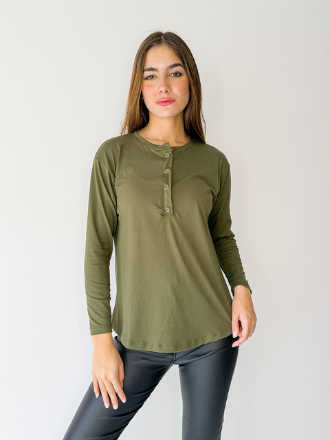 REMERA CALU