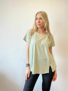 REMERA ALBA en internet