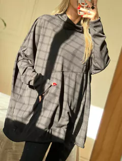 MAXI BUZO CAMILA en internet