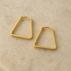 Brinco Triangulo Aço - comprar online