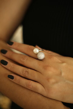 Anel Duplo Esfera e Pérola