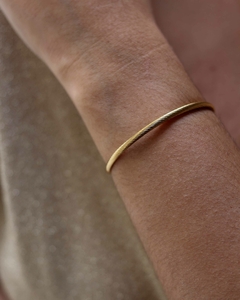 Pulseira Volta Torcida Aço Inoxidável - comprar online