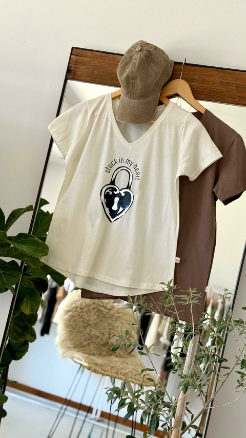 Remera INDIA - Candado