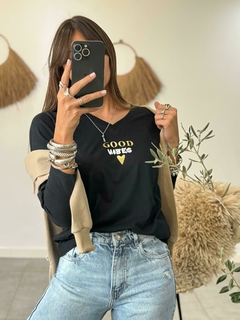 Remera OLIVIA - Vibes