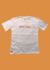 Camisa na cor off-white de frente (estampa ícones de Belém).