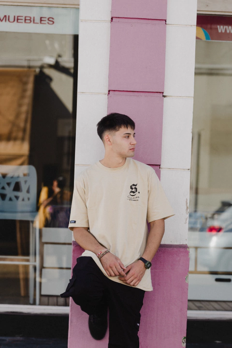 REMERA OVERSIZE DRESS ARENA