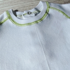 Body blanco con borde en verde - comprar online