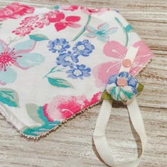 Babero bandana SET, flores tonos pastel - comprar online