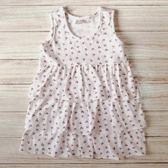 Vestido blanco con ramito de flores rosa