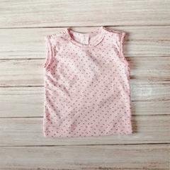 Musculosa rosa con rositas a tono