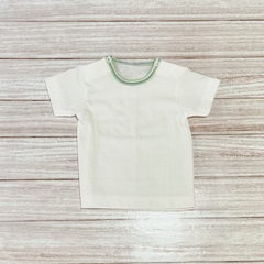 Remera blanca cuellito en colores
