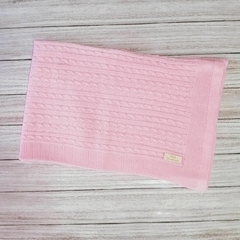 mantita tejida trenzas rosa bebé en lanita