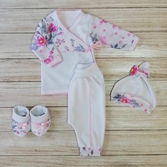 ajuar de bienvenida rosas con moño