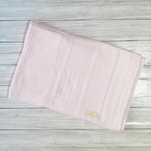 mantita rosa tejida en hilo