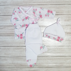 ajuar de bienvenida rosas + puntilla