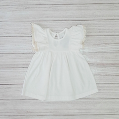 vestido natural con puntilla