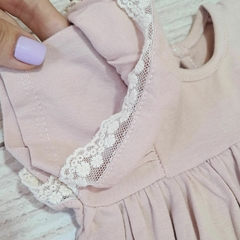 vestido nude con puntilla en internet