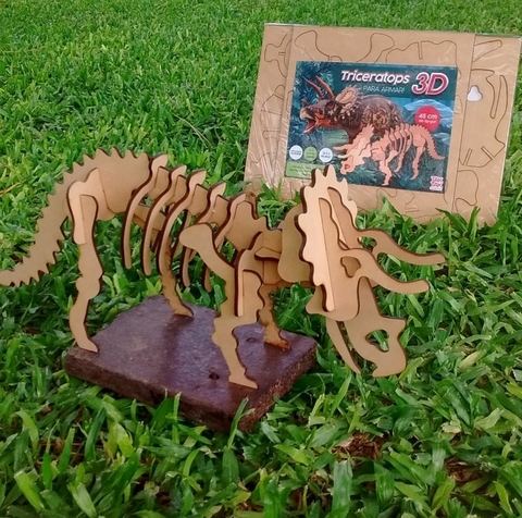TRICERATOPS GRANDE 3D