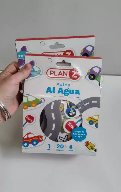 AUTOS AL AGUA (20 figuras)