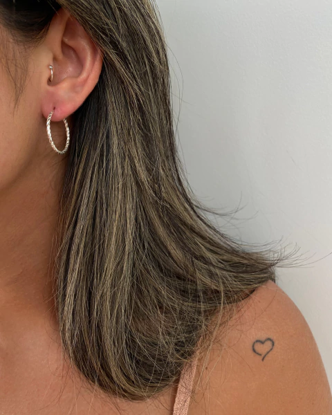 Argola redonda - fio torcido - 2,3 cm - em Prata 925