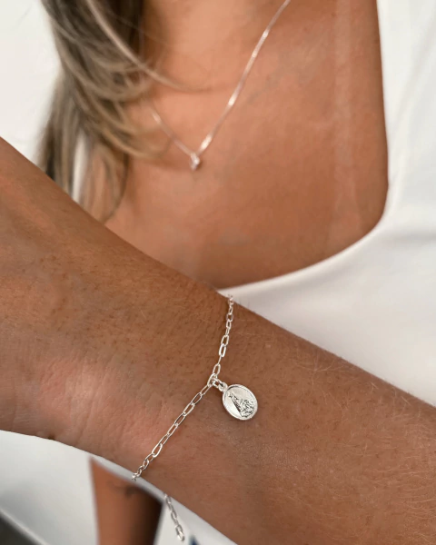 Pulseira medalha Nossa Senhora - 18,5 cm - comprar online