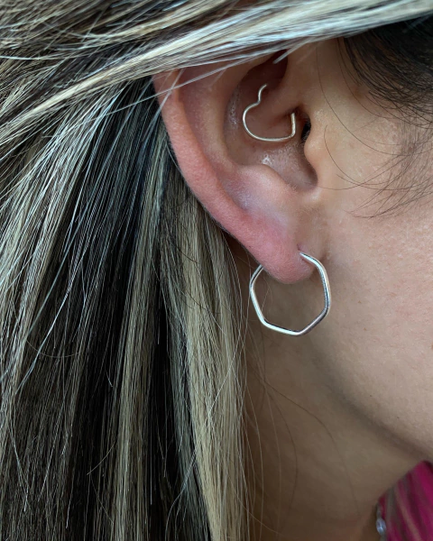 Argola Hexagonal – 1,7 cm – Em Prata 925