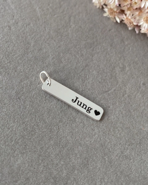 Pingente Jung - 2,5 x 0,6 cm