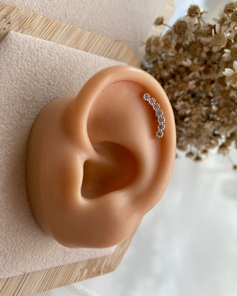 Piercing Fileira de Zircônias - Topo em Prata 925 com Haste de Aço Cirúrgico