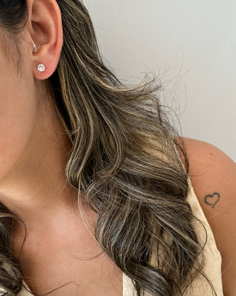 Brinco ponto de luz - redondo - 5mm - em Prata 925