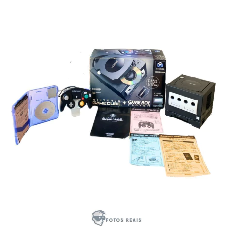 CONSOLE GAME CUBE PRETO + GAMEBOY PLAYER (JPN) NA CAIXA SEMINOVO - NINTENDO
