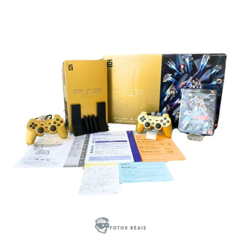 CONSOLE PLAYSTATION 2 FAT DOURADO MOBILE SUIT Z-GUNDAM TYPE-100 SCPH 55000GU (JPN) NA CAIXA SEMINOVO - SONY