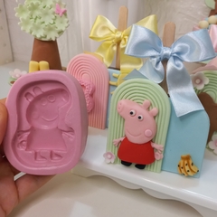 Molde de Silicone Peppa com Base fód 246 - comprar online
