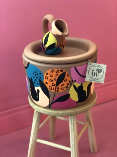 Fonte Pet (Jarro) - Valeria - Taisa Nunes - Feito por mim