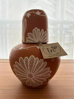 Moringa de barro Rendeira - Taisa Nunes - Feito por mim