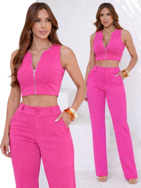 9470a Conjunto de cropped e calça na internet