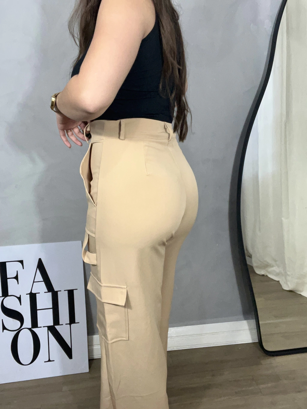 Calça alfaiataria cargo creme