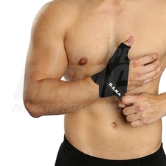 MUÑEQUERA CON DEDO de Neoprene - Muñequera Boomerang - comprar online