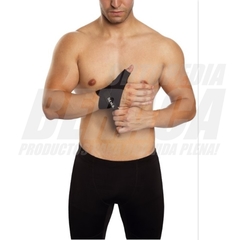 MUÑEQUERA CON DEDO de Neoprene - Muñequera Boomerang