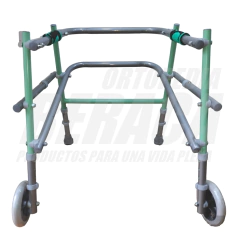 ANDADOR PEDIÁTRICO POSTERIOR PLEGABLE CON RUEDAS - Tamaño CHICO | Nacional - ORTOPEDIA BERACA