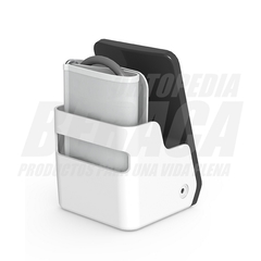 Tensiómetro de escritorio digital automático de brazo Citizen CH-456 en su base de soporte.