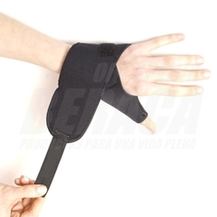 MUÑEQUERA CON DEDO de Neoprene - Muñequera Boomerang - ORTOPEDIA BERACA