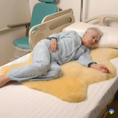 Manta Antiescaras Piel Ovina Cordero de Curtido Medicinal - Piel Médica | Antiescaras Y Confort en internet