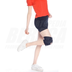 RODILLERA CORTA CON ORIFICIO ROTULIANO de Neoprene - ORTOPEDIA BERACA