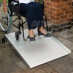 RAMPA ENROLLABLE de Acceso para Sillas de Rudas | Importada - comprar online