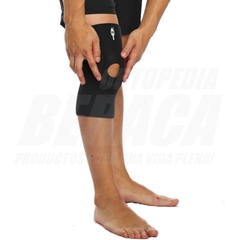 Rodillera con CONTENCIÓN ROTULIANA en U de Neoprene - ORTOPEDIA BERACA