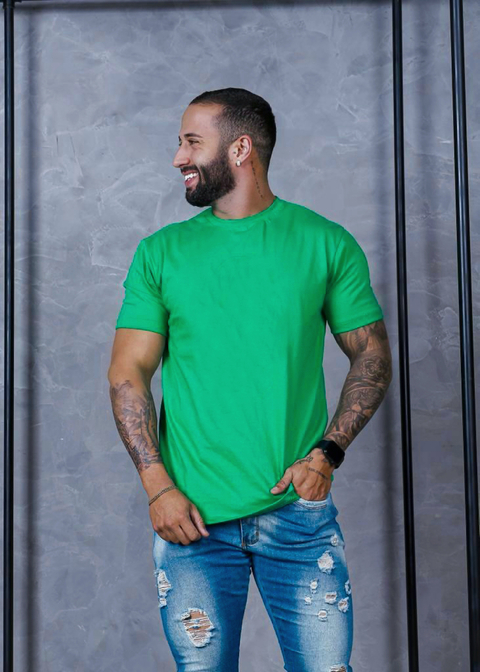 Basica lisa Verde Bandeira- masculina
