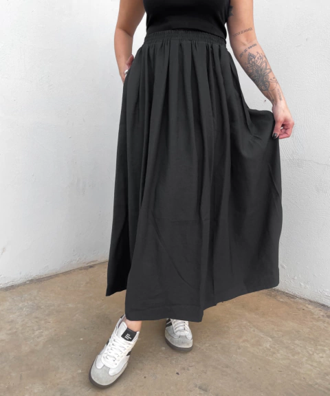 Saia Midi Volumosa Bella Preta - comprar online